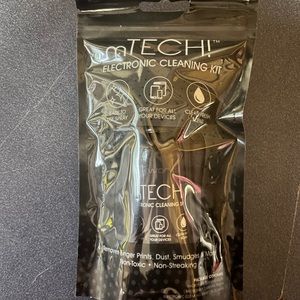 Electronic cleaning kit